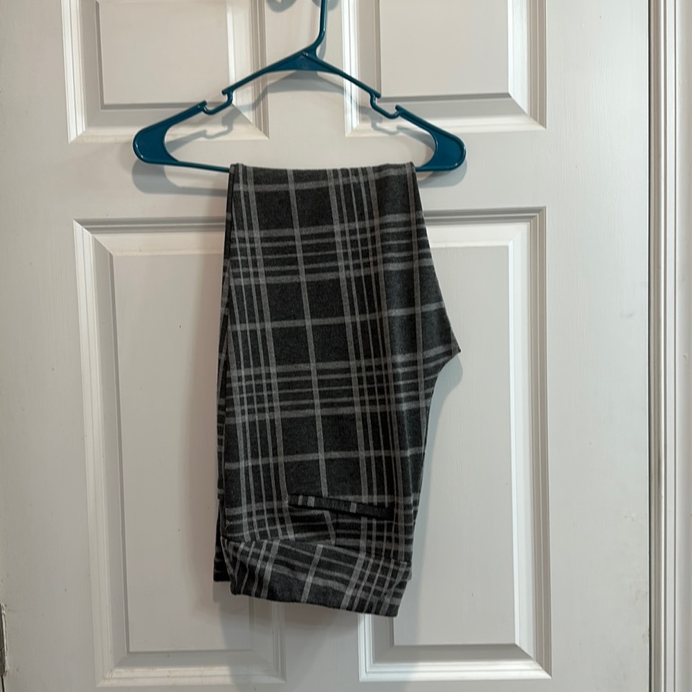 Flannel Gray Dress Pants / Regular